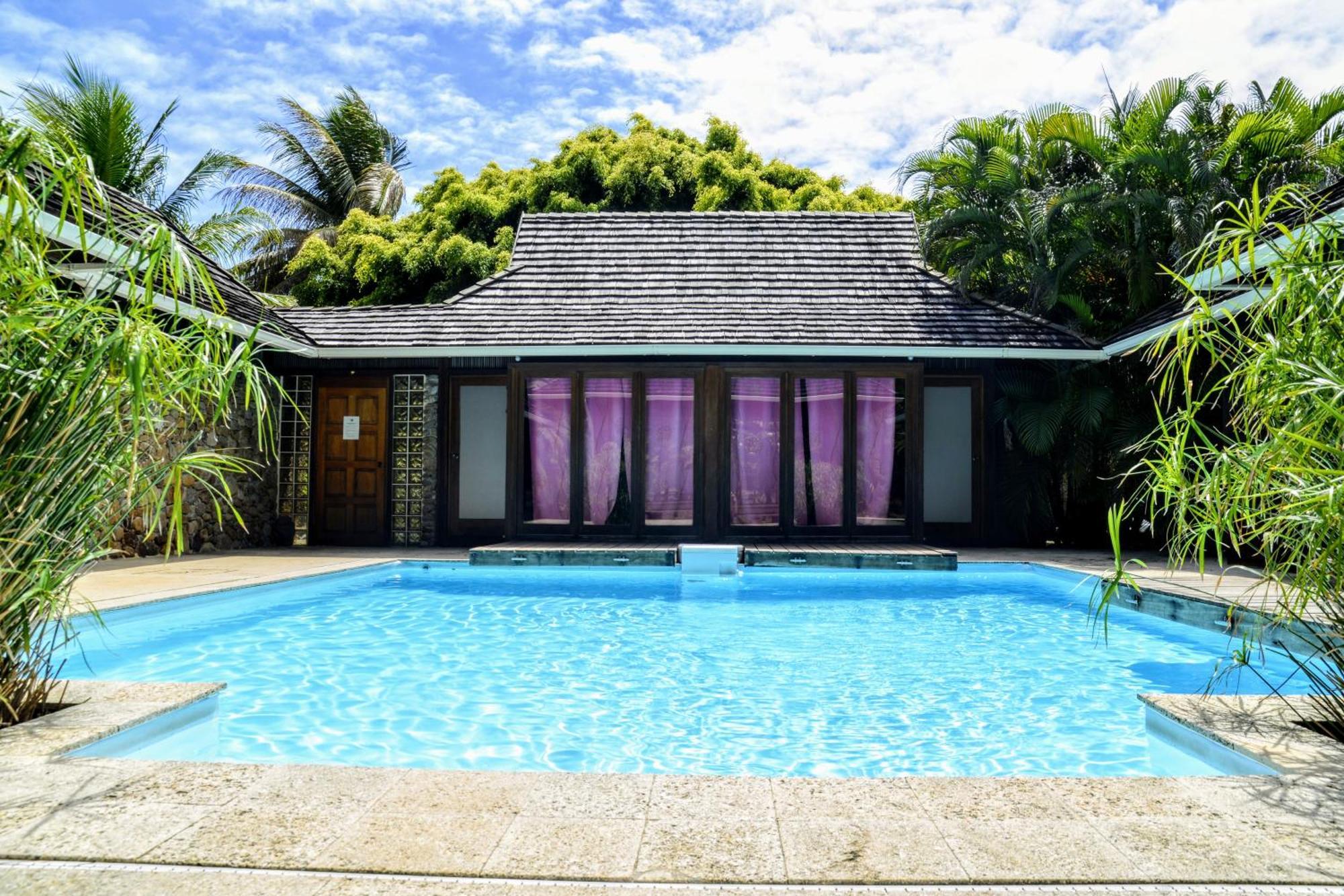 Pool Mountain Moorea Exterior photo